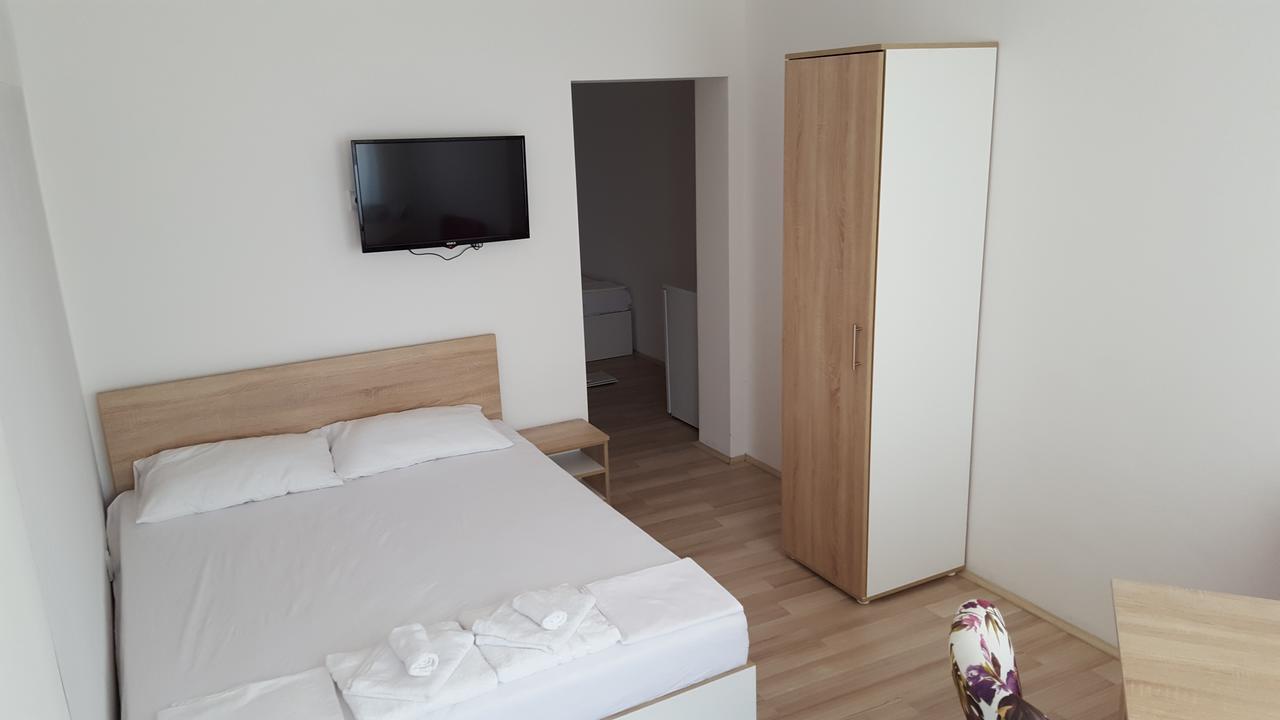 Rooms Ela Ela Prekodolce Екстериор снимка