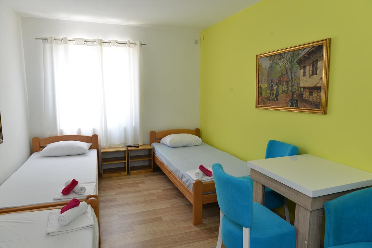 Rooms Ela Ela Prekodolce Екстериор снимка